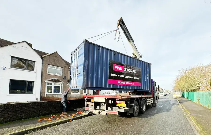 Mobile Self Storage — PinkStorage
